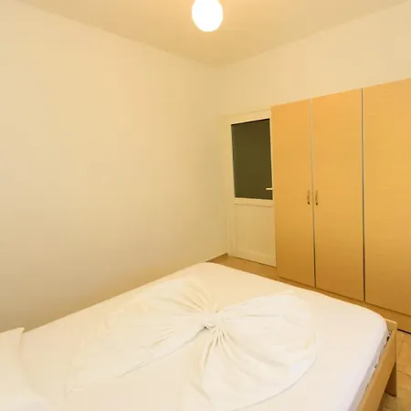 Apartment Shyti *